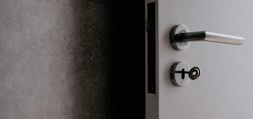 Front Door Handle Repair And Installation in Old Fig Garden, CA